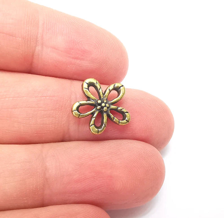 10 Flower Charms, Flower Findings, Flower Connector, Bracelet Component, Earring Charm, Necklace Parts, Antique Bronze Plated 14mm G35948