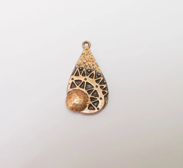 Copper Dangle Charms, Hammered Boho Charm, Rustic Charm, Earring Charm, Copper Pendant, Necklace Parts, Antique Copper Plated 37x19mm G35928