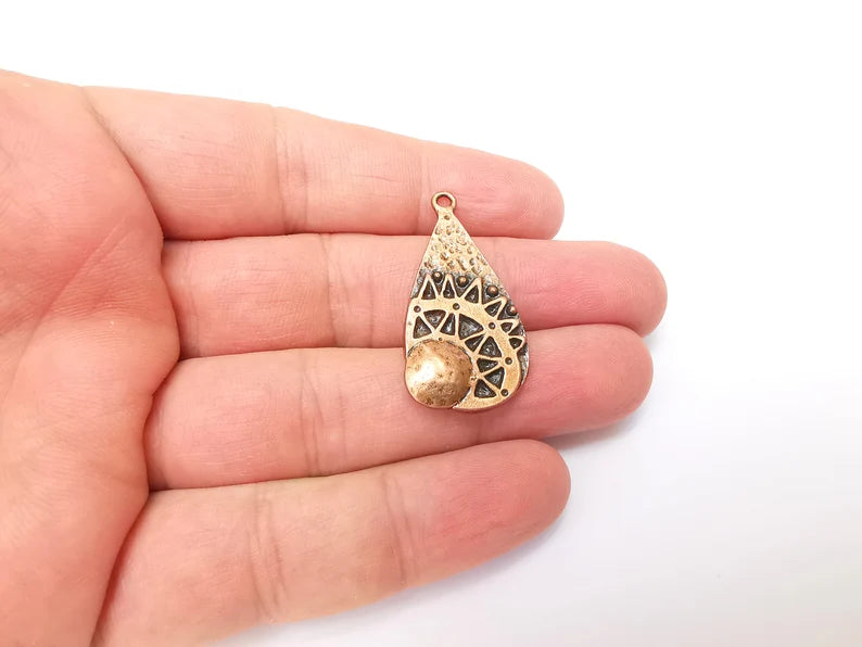 Copper Dangle Charms, Hammered Boho Charm, Rustic Charm, Earring Charm, Copper Pendant, Necklace Parts, Antique Copper Plated 37x19mm G35928