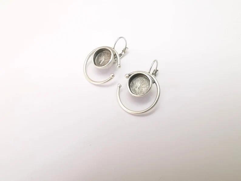 Silver Earring Base, Earring Blank, Ear Settings Bezel, Resin Blank, Cabochon Mountings, Antique Silver Plated Brass (10mm blanks) G35945