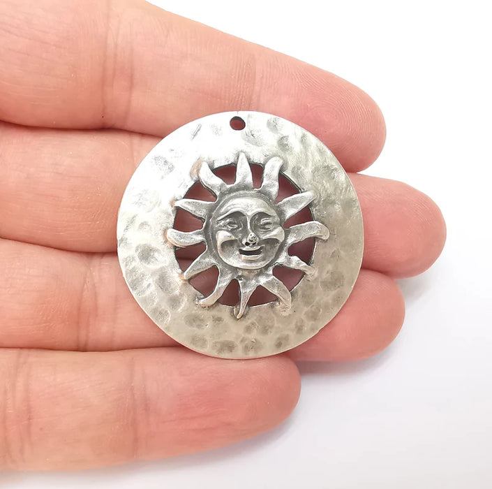 Silver Sun Pendant, Summer Pendant, Medallion Pendant, Silver Locket Pendant, Large Necklace Parts, Antique Silver Plated 41mm G35936