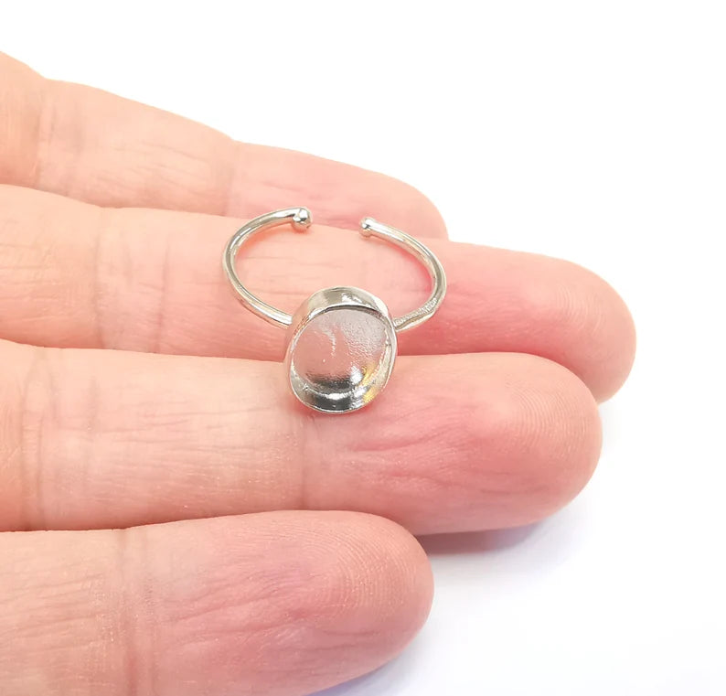 Shiny Silver Oval Ring Setting, Cabochon Blank, Resin Bezel, Ring Mounting, Epoxy Frame Base, Adjustable Rhodium Plated Brass 11x8mm G35758