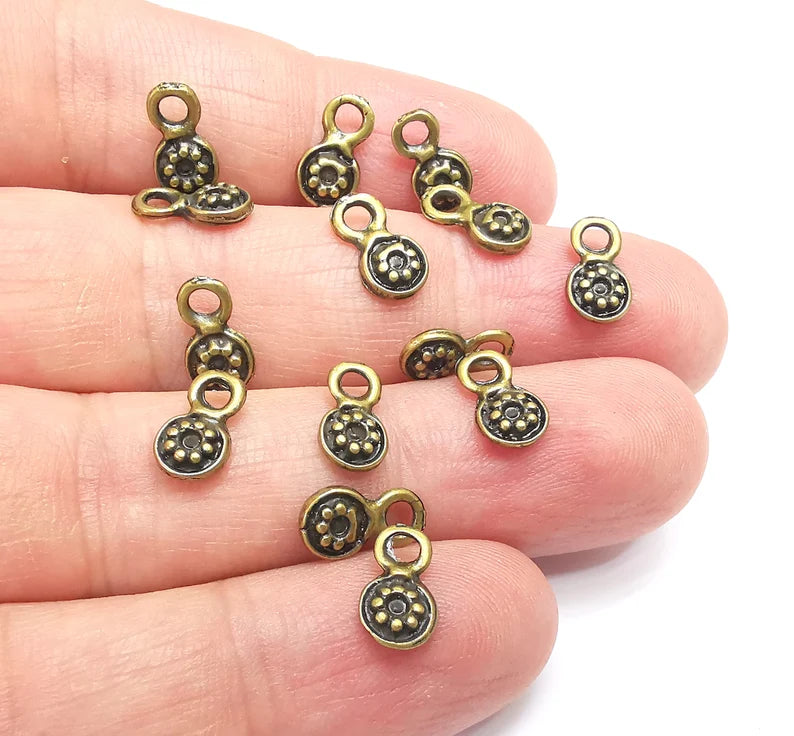 10 Flower Charms, Small Charms, Earring Charms, Bronze Pendant, Necklace Pendant, Antique Bronze Plated Metal ( 10x5mm )G35768