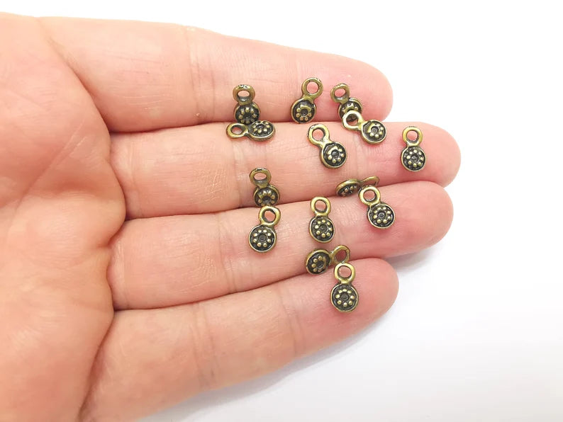 10 Flower Charms, Small Charms, Earring Charms, Bronze Pendant, Necklace Pendant, Antique Bronze Plated Metal ( 10x5mm )G35768