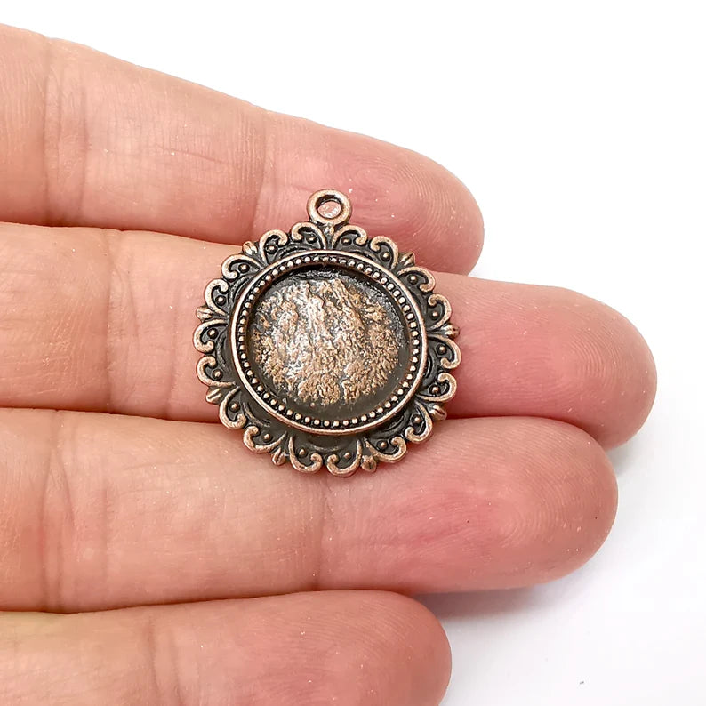 2 Copper Dangle Charms Blank, Earring Charms Base, Cabochon Bezel, inlay Mounting, Resin Necklace, Antique Copper plated 15mm G35788
