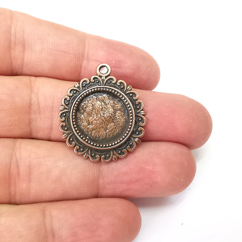2 Copper Dangle Charms Blank, Earring Charms Base, Cabochon Bezel, inlay Mounting, Resin Necklace, Antique Copper plated 15mm G35788
