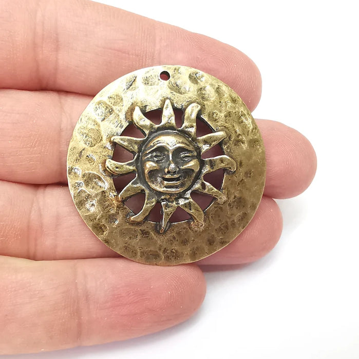 Bronze Sun Pendant, Summer Pendant, Medallion Pendant, Bronze Locket Pendant, Large Necklace Parts, Antique Bronze Plated 41mm G35984