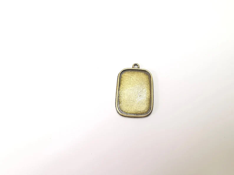 Bronze Pendant Blank, Cabochon Bezel, Locket Pendant Base, inlay Mountings, Resin Necklace, Antique Bronze Plated Metal 30x20mm blank G35790