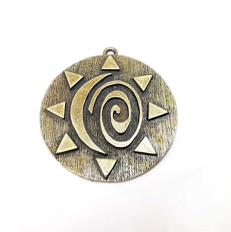 Bronze Sun Pendant, Summer Pendant, Medallion Pendant, Bronze Locket Pendant, Large Necklace Parts, Antique Bronze Plated 61x55mm G35996