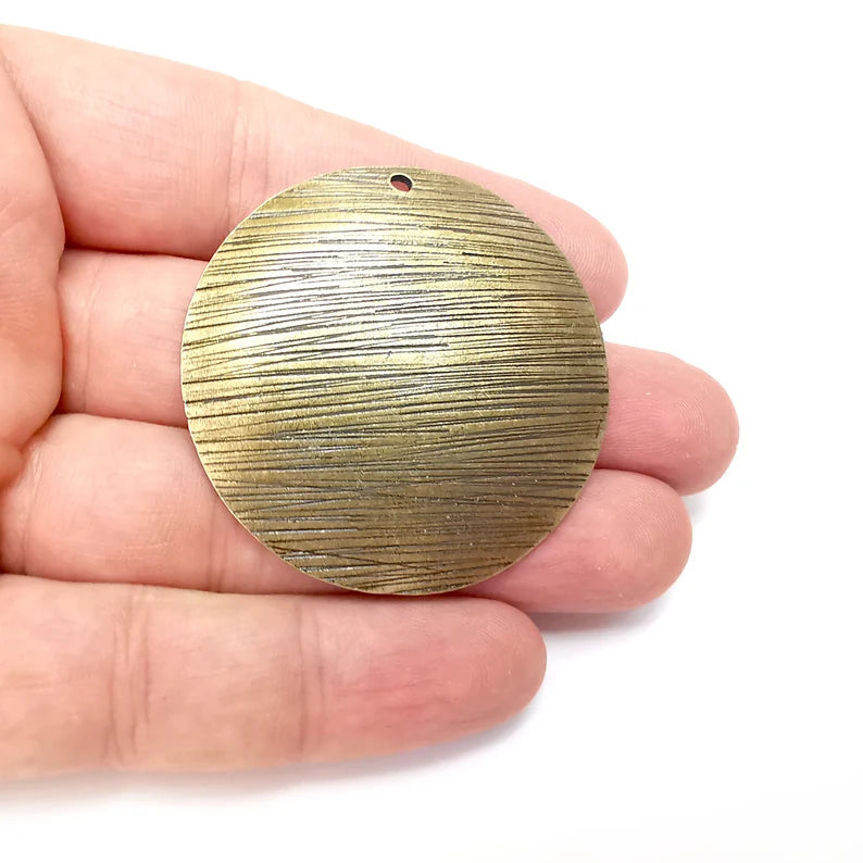 Bronze Dome Disc Charms, Jewelry Parts, Bronze Bracelet Component, Antique Bronze Finding, Antique Bronze Plated Metal (48mm) G35999