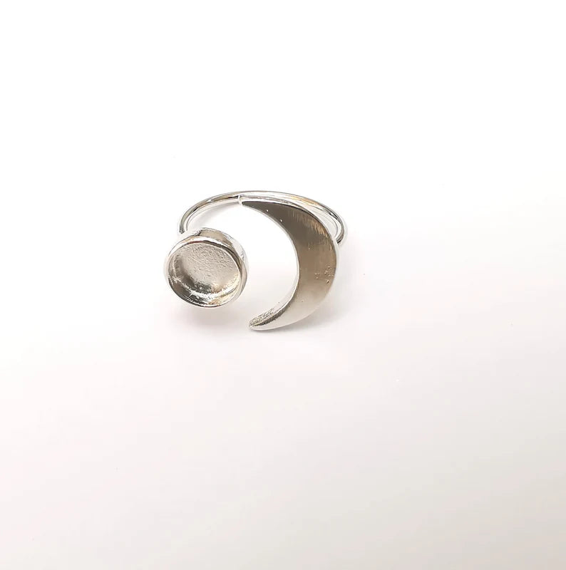 Shiny Silver Crescent Ring Setting, Cabochon Blank, Resin Bezel, Ring Mounting, Epoxy Frame Base, Adjustable Rhodium Plated Brass 8mm G35815