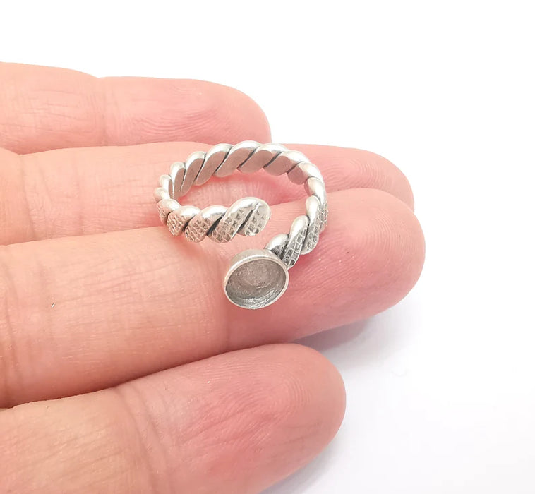 Twisted Ring Setting, Cabochon Blank, Resin Bezel, Round Ring Mounting, Epoxy Frame Base, Adjustable Antique Silver Plated Brass 6mm G36000