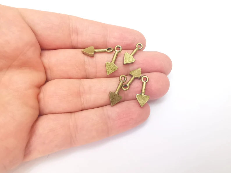 10 Bronze Triangle Charms, Boho Charms, Dangle Charms, Earring Charms, Bronze Pendant, Necklace Parts, Antique Bronze Plated 19x7mm G36021