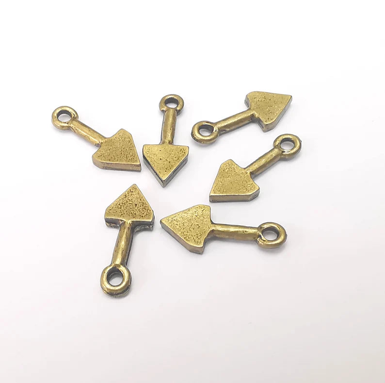 10 Bronze Triangle Charms, Boho Charms, Dangle Charms, Earring Charms, Bronze Pendant, Necklace Parts, Antique Bronze Plated 19x7mm G36021
