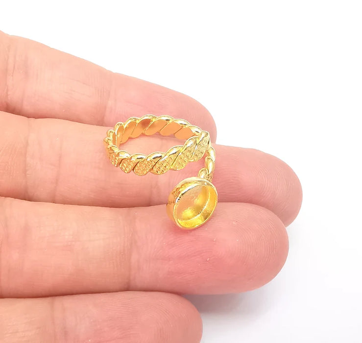 Twisted Ring Setting, Cabochon Blank, Resin Bezel, Ring Mounting, Epoxy Frame Base, Adjustable Shiny Gold Plated Brass 8mm G36027