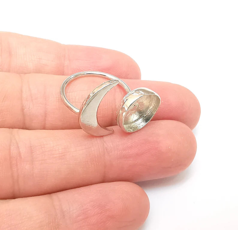 Shiny Silver Crescent Ring Setting, Cabochon Blank, Resin Bezel Mounting, Epoxy Frame Base, Adjustable Rhodium Plated Brass 12mm G35837