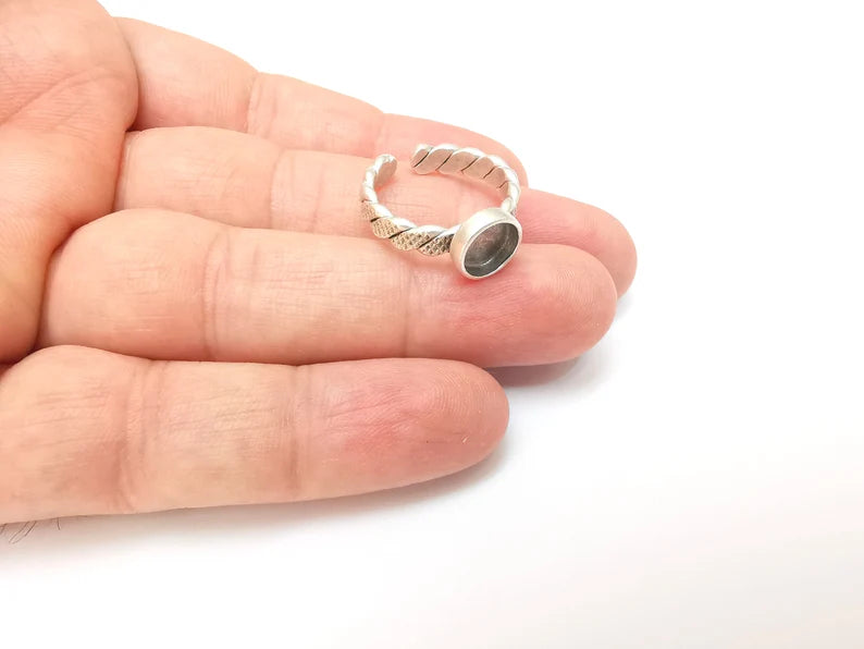 Ring Setting, Cabochon Blank, Resin Bezel, Round Ring Mounting, Epoxy Frame Base, Adjustable Antique Silver Plated Brass 8mm G35843