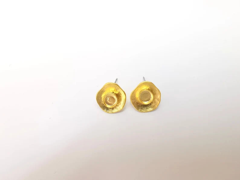 Earring Stud Base, Earring Blank, Ear Settings Resin Bezel, Cabochon Mounting, Gold Plated Brass (6mm blanks) G35844