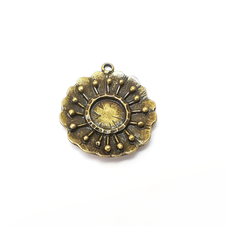 Bronze Dangle Charms, Boho Charms, Rustic Charms, Earring Charms, Bronze Pendant, Necklace Parts, Antique Bronze Plated 36x21 G38071
