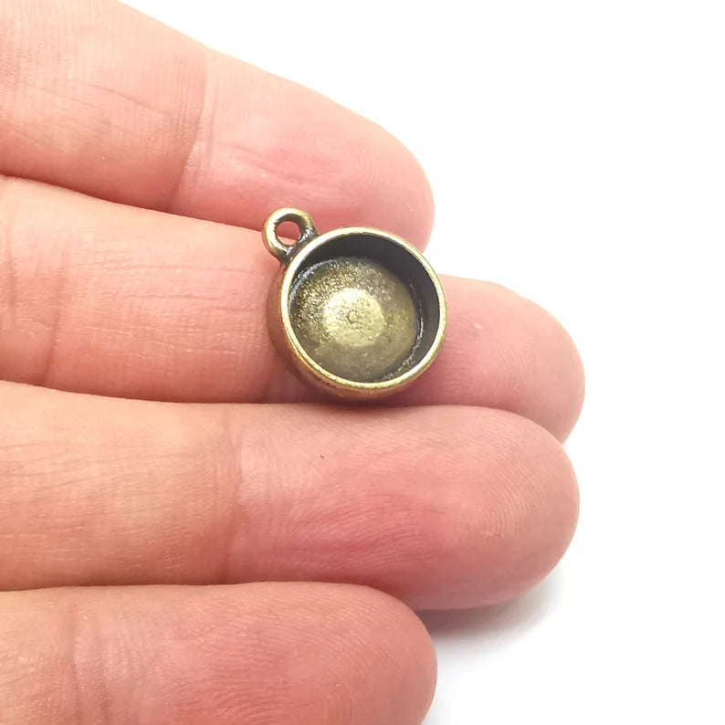 4 Round Pendant Blanks, Resin Bezel Bases, Mosaic Mountings, Dry flower Frame, Polymer Clay base, Antique Bronze Plated (12mm) G36046