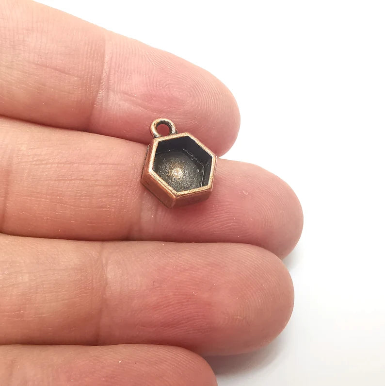 5 Hexagonal Pendant Blanks, Resin Bezel Bases, Mosaic Mountings, Dry flower Frame, Polymer Clay base, Antique Copper Plated (8mm) G36048