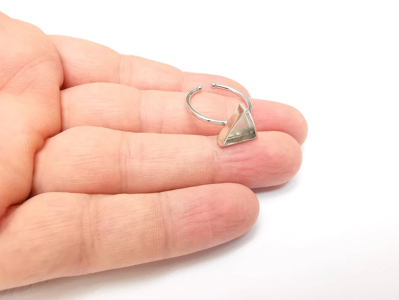 Shiny Silver Triangle Ring Setting, Cabochon Blank, Resin Bezel, Ring Mounting, Epoxy Frame, Adjustable Rhodium Plated Brass 10mm G35883