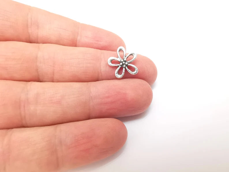 10 Flower Charm, Flower Findings Connector, (Double sided) Bracelet Component, Earring Charm, Necklace Parts, Antique Silver Plated 14mm G35922
