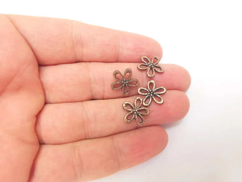 10 Flower Charms, Flower Findings, Flower Connector, Bracelet Component, Earring Charm, Necklace Parts, Antique Copper Plated 14mm G35925