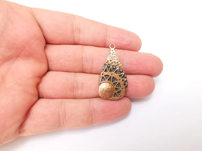 Copper Dangle Charms, Hammered Boho Charm, Rustic Charm, Earring Charm, Copper Pendant, Necklace Parts, Antique Copper Plated 37x19mm G35928