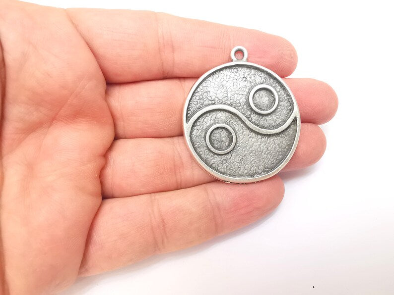 Silver Dangle Charms, Ying Yang Charms, Boho Charms, Earring Charms, Silver Pendant, Necklace Parts, Antique Silver Plated 45x39mm G35941