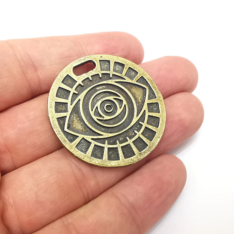 Bronze Eye Pendant, Sun Pendant, Summer Pendant, Medallion Pendant, Locket Pendant, Large Necklace Parts, Antique Bronze Plated 40mm G35950