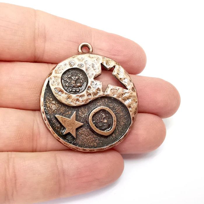 Copper Star Pendant, Round Pendant, Medallion Pendant, Copper Locket Pendant, Necklace Parts, Antique Copper Plated 44x39mm G35952