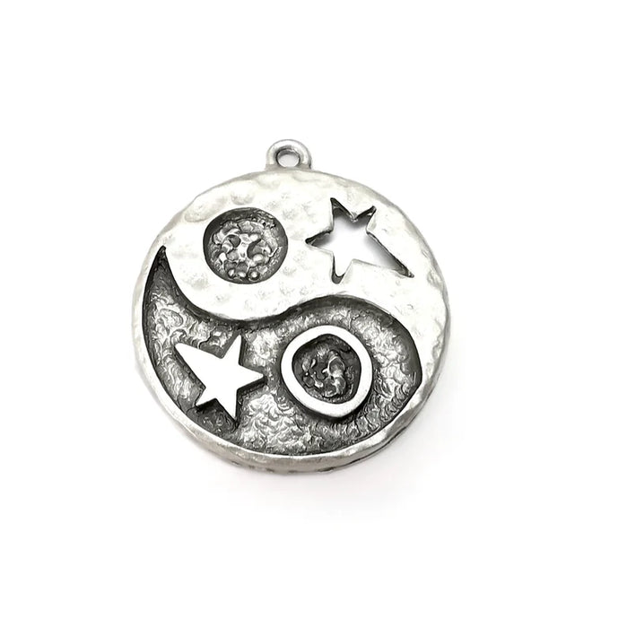 Silver Star Pendant, Round Pendant, Medallion Pendant, Silver Locket Pendant, Necklace Parts, Antique Silver Plated 44x39mm G35963