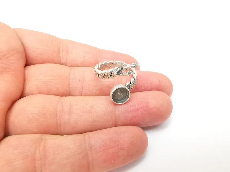 Leaf Twisted Ring Setting, Cabochon Blank, Resin Bezel, Ring Mounting, Epoxy Frame Base, Adjustable Antique Silver Plated Brass 8mm G35971