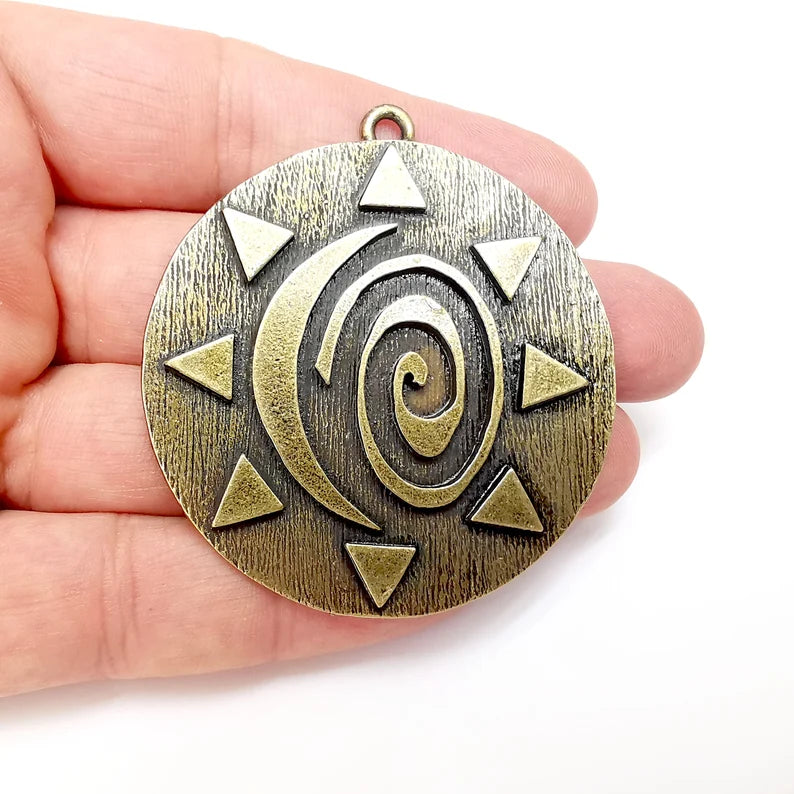 Bronze Sun Pendant, Summer Pendant, Medallion Pendant, Bronze Locket Pendant, Large Necklace Parts, Antique Bronze Plated 61x55mm G35996