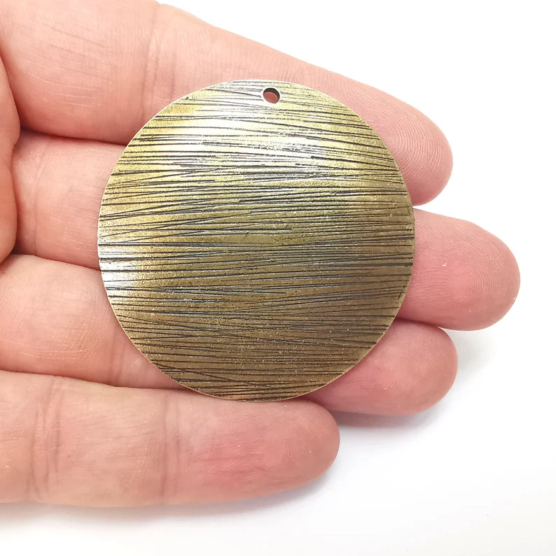 Bronze Dome Disc Charms, Jewelry Parts, Bronze Bracelet Component, Antique Bronze Finding, Antique Bronze Plated Metal (48mm) G35999