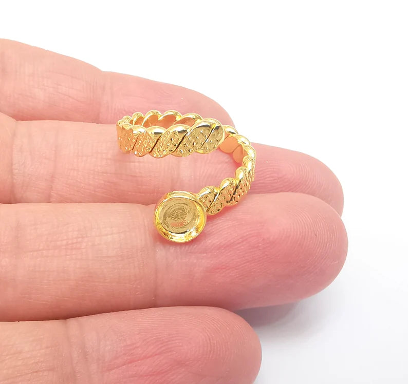 Twisted Ring Setting, Cabochon Blank, Resin Bezel, Ring Mounting, Epoxy Frame Base, Adjustable Shiny Gold Plated Brass 12mm G36010