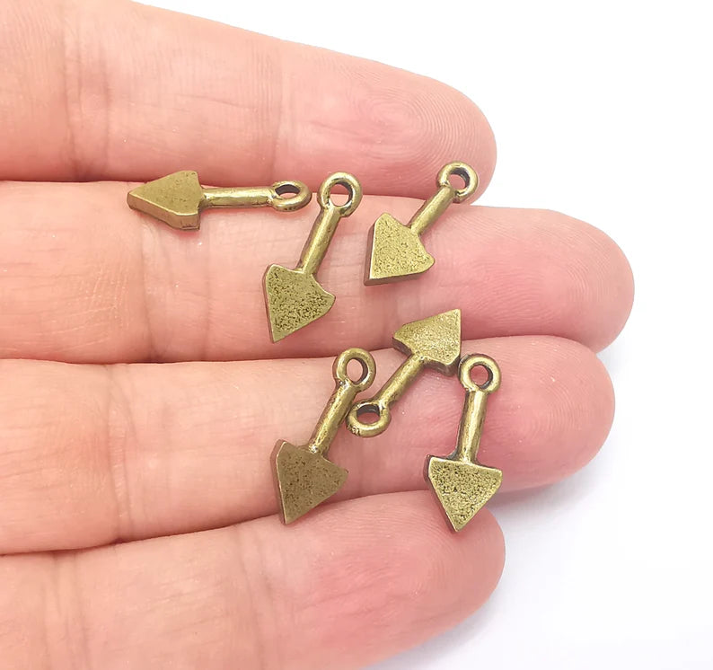 10 Bronze Triangle Charms, Boho Charms, Dangle Charms, Earring Charms, Bronze Pendant, Necklace Parts, Antique Bronze Plated 19x7mm G36021