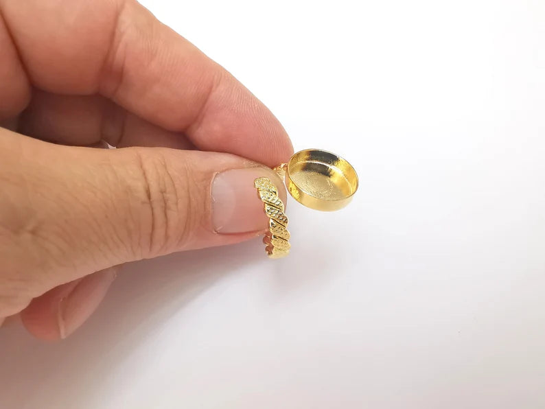 Twisted Ring Setting, Cabochon Blank, Resin Bezel, Ring Mounting, Epoxy Frame Base, Adjustable Shiny Gold Plated Brass 14mm G36022