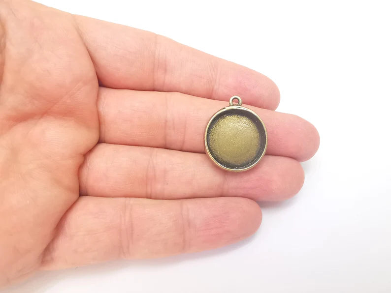 2  Pendant Blanks, Resin Bezel Bases, Mosaic Mountings, Dry flower Frame, Polymer Clay base, Antique Bronze Plated (20mm) G36244