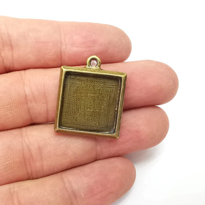 Square Pendant Blanks, Resin Bezel Bases, Mosaic Mountings, Dry flower Frame, Polymer Clay base, Antique Bronze Plated (20mm) G36119