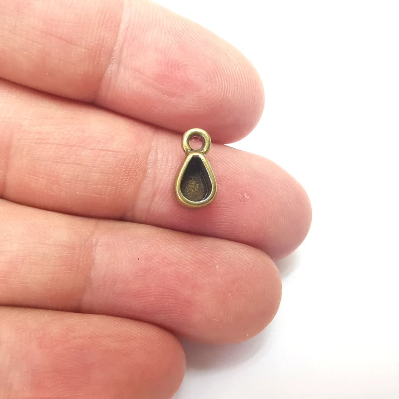 5 Drop Pendant Blanks, Resin Bezel Bases, Mosaic Mountings, Dry flower Frame, Polymer Clay base, Antique Bronze Plated (6x4mm) G36047