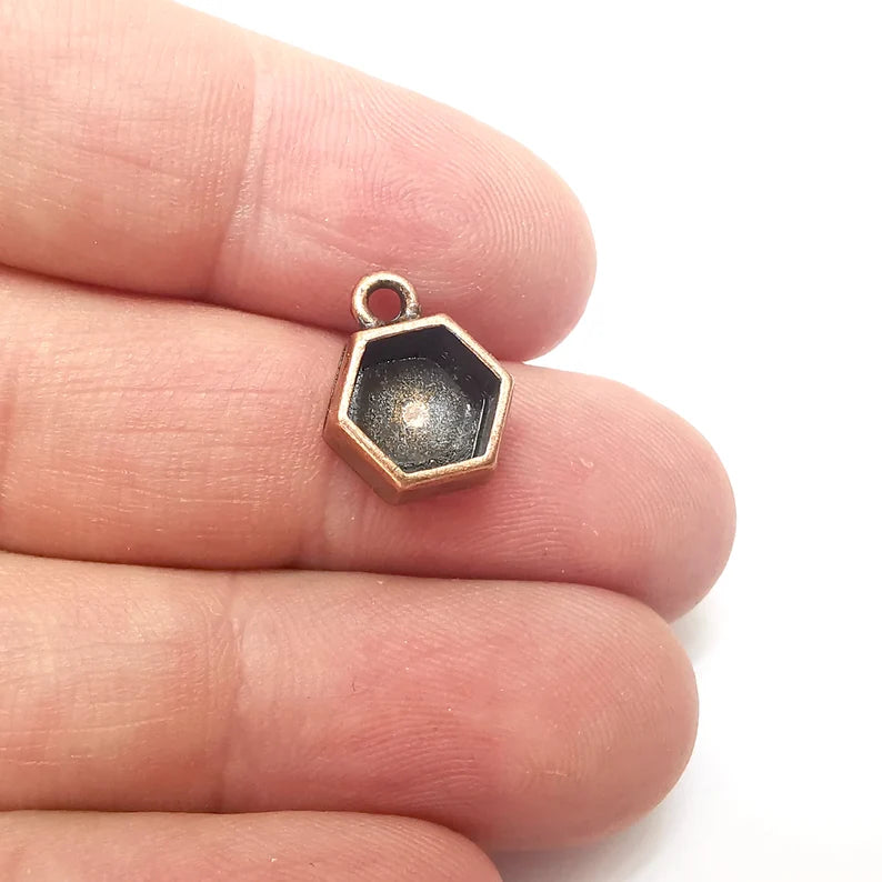 5 Hexagonal Pendant Blanks, Resin Bezel Bases, Mosaic Mountings, Dry flower Frame, Polymer Clay base, Antique Copper Plated (8mm) G36048