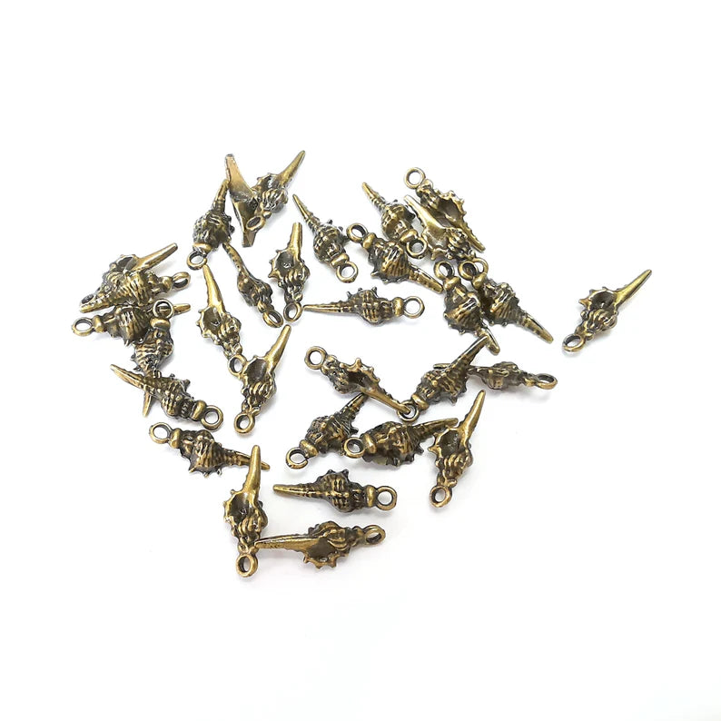 10 Conch Sea Shell Charms, Small Charms, Earring Charms, Bronze Pendant, Necklace Pendant, Antique Bronze Plated Metal 16x6mm G36068