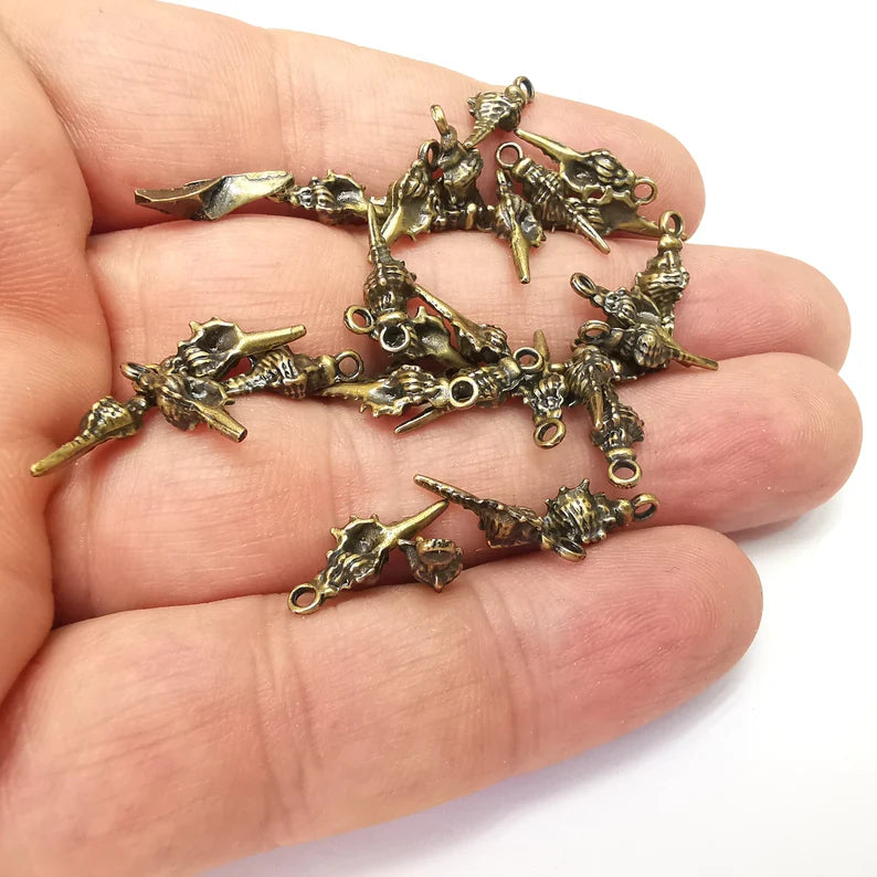 10 Conch Sea Shell Charms, Small Charms, Earring Charms, Bronze Pendant, Necklace Pendant, Antique Bronze Plated Metal 16x6mm G36068
