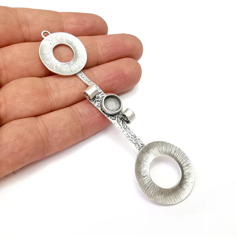 Circles Pendant Blank, Cabochon Bezel, Locket Base, inlay Mounting, Resin Necklace, Antique Silver Plated Brass 104mm (8mm bezel) G36071