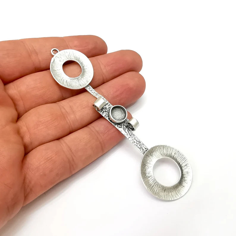 Circles Pendant Blank, Cabochon Bezel, Locket Base, inlay Mounting, Resin Necklace, Antique Silver Plated Brass 104mm (8mm bezel) G36071