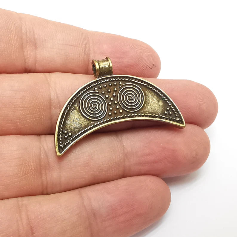 Crescent Swirl Pendant, Tail Charms, Hollow Charms, Bronze Charms , Necklace Parts, Antique Bronze Plated Charms 40x28mm G36092