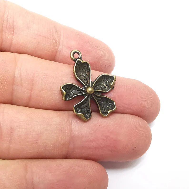 4 Flower Charms, Nature Charms, Dangle Charm, DIY Charms, Earring Charm, Necklace Parts, Antique Bronze Plated 26x21mm G36106