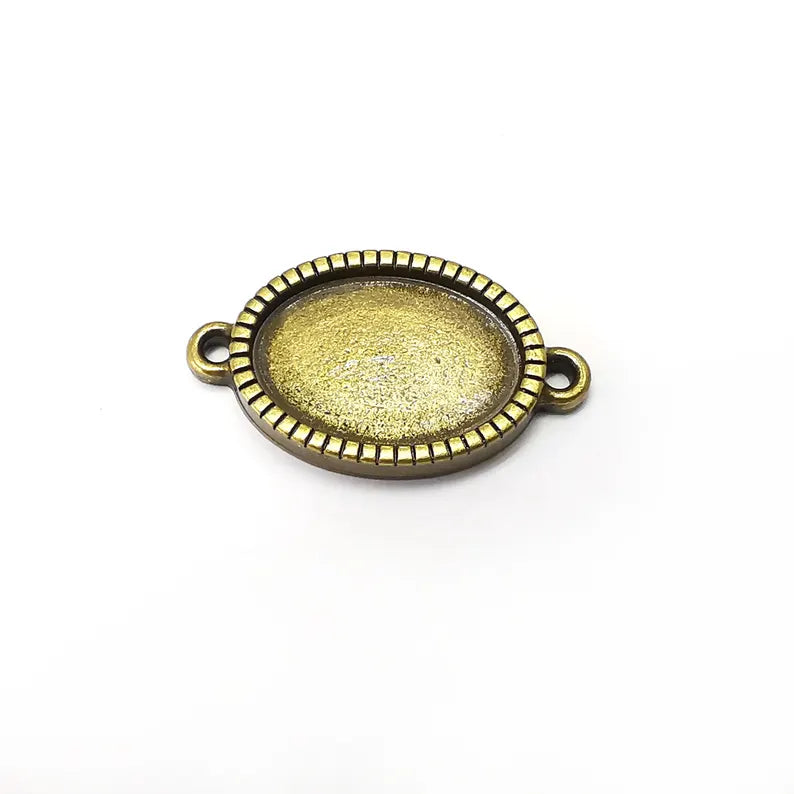 Bronze Oval Charms Blank, Connector Charms Base, Cabochon Bezel, inlay Mounting, Resin Necklace, Antique Bronze plated 18x13mm blank G36180